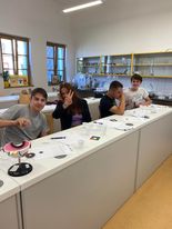 Laboratorní cvičení na gymnáziu ve Šternberku