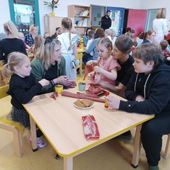 MŠ - Den maminek a jarní tvoření